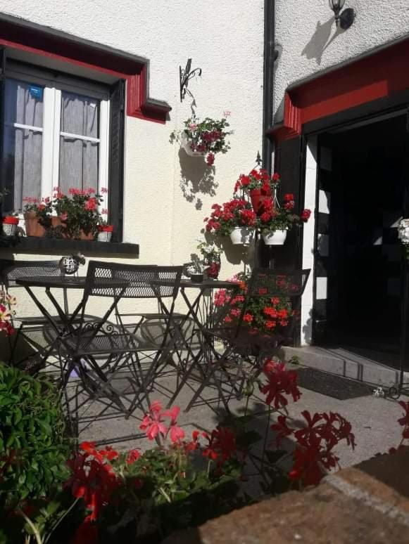 Sunset House Chambres De Hotes Magnac-Laval Exterior foto